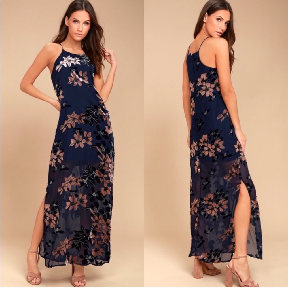 Lulu’s maxi dress - Picture 1 of 4
